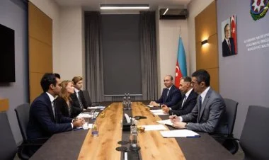 Azərbaycan və "Starlink" peyk internetini müzakirə ediblər