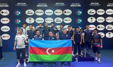 17 yaşadək olan güləşçilərimiz bürünc medal aldılar