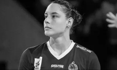 Türkiyə klubunun voleybolçusu evində ölü tapılıb