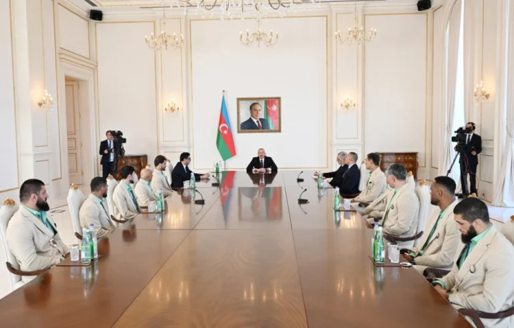 Prezident Olimpiadada medal qazanan idmançıları qəbul etdi