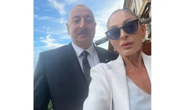 Mehriban Əliyeva Komo gölündən paylaşım edib