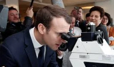"Emmanuel Makron - Version IA"