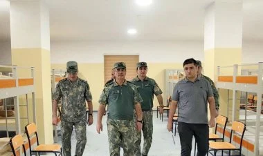 Zakir Həsənov Hikmət Mirzəyevlə birgə şərti sərhəddə