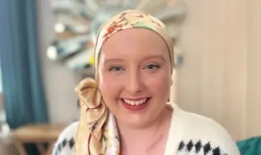 Uels şahzadəsi Ketrin kimyaterapiya kursunu başa vurub VİDEO