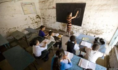 Azərbaycanda 400-dən çox məktəb qəzalı vəziyyətdədir