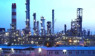 Azərbaycanda neft emalı azalıb