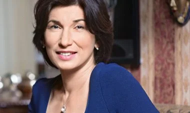 Putin İradə Zeynalovanı səfir təyin edib