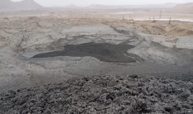 Lökbatanda palçıq vulkanı püskürüb