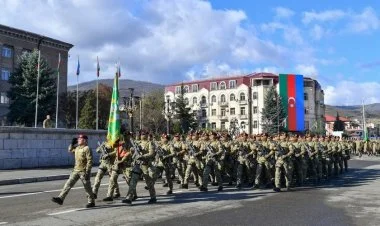 Ermənilərin könüllü olaraq getməsində günahkar kimdir?!