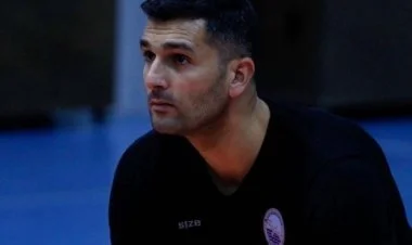 Türkiyə klubundan ayrılan azərbaycanlı məşqçinin yeni işi