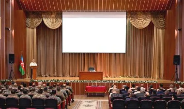 Hərbi İdarəetmə İnstitutunda vacib toplantı keçirilib