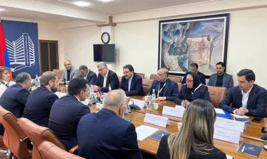 İranla Ermənistan ticarət mübadiləsi haqqında saziş imzaladı