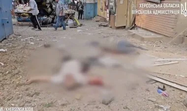 Ukraynanın Xerson şəhərinin bazarını bombalayıblar, 7 ölü