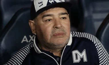 Maradonanın cəsədi mavzoleyə köçürülür