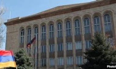 Ermənistan Konstitusiya Məhkəməsinin qərarı ilə tanışlıq
