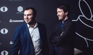 Məmmədyarov və Rəcəbovun klubları Londonda liderlik edir