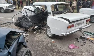 Xaçmazda minik avtomobilləri toqquşub, ölənlər var