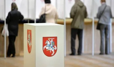 Litvada parlament seçkilərində hakim partiya 2-ci yerə çıxıb