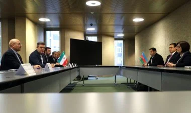 Azərbaycan və İran parlamentlərinin sədrləri görüşüb