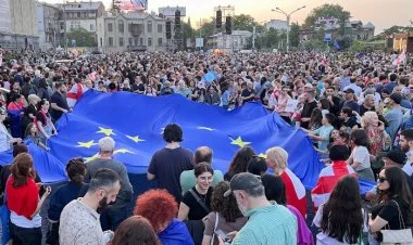 Gürcüstanda mitinq keçirilir