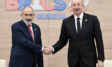 Kazanda Əliyev-Paşinyan ikitərəfli görüşü olub YENİLƏNİB