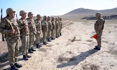 Ordumuz atıcı silahlardan praktiki atışlar icra edib VİDEO