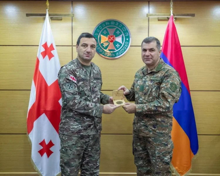 Gürcüstan və Ermənistan hərbi əməkdaşlığı müzakirə edirlər