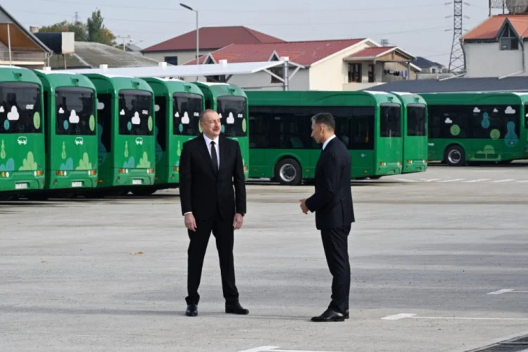 İlham Əliyev Zığ Elektrik Avtobus Parkınında YENİLƏNIB/FOTO