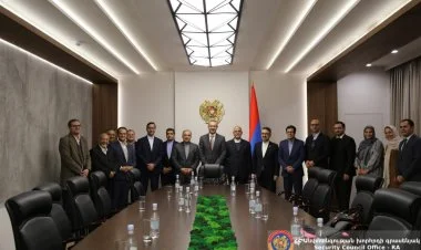 İran Ermənistanda sürətlə aktivləşir