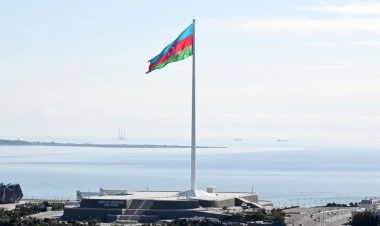 Azərbaycanda Dövlət Bayrağı Günüdür