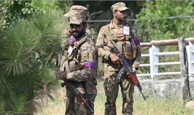 Pakistanda sərnişin avtobusuna hücum: azı 38 ölü, 29 yaralı