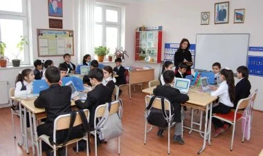 Məktəblərdə payız tətili başa çatıb