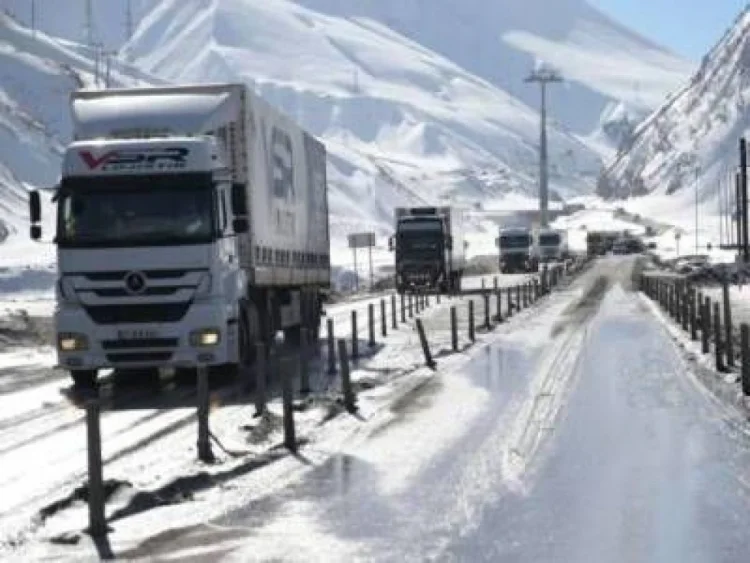 Gürcüstan və Ermənistanı Rusiya ilə birləşdirən yol bağlandı