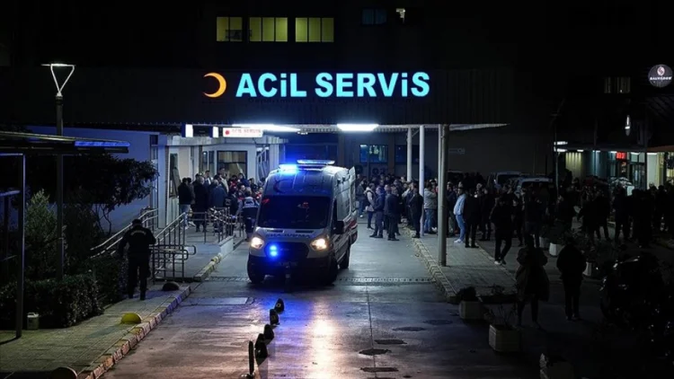 Türkiyədə silahlı hücum zamanı bir neçə polis yaralanıb