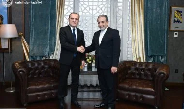 Ceyhun Bayramov Abbas Araqçı ilə görüşüb