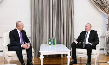 İlham Əliyev Mövlud Çavuşoğlu ilə görüşüb