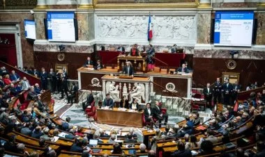 Fransanın Baş naziri istefaya göndərilib