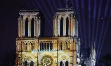 Parisdə bərpa edilmiş Notr-Dam Katedralının açılış mərasimi