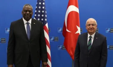 Güler və Ostin Suriyadakı vəziyyəti müzakirə edib