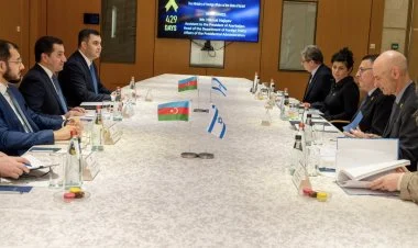 Hikmət Hacıyev İsrailin xarici işlər naziri ilə görüşüb