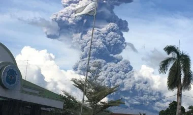 Filippində vulkan püskürməsi 40 min insanı evsiz qoydu FOTO