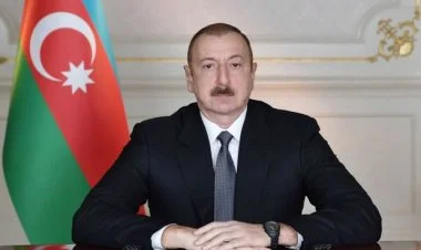 İlham Əliyev təcili olaraq Sankt-Peterburqdan Bakıya qayıtdı