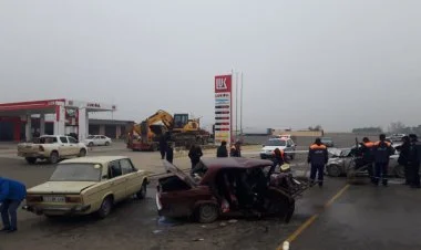 Biləsuvarda ağır yol qəzası: 3 nəfər ölüb, 8 nəfər yaralanıb