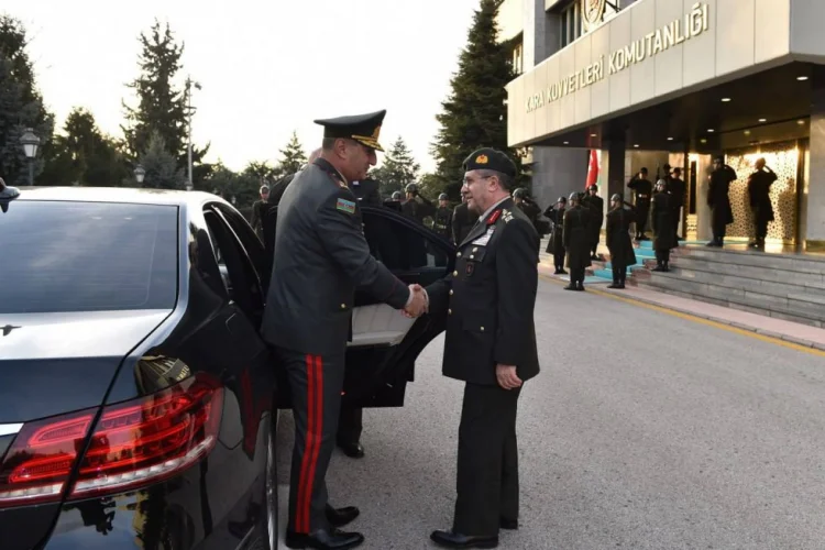 Naxçıvan ƏÜO və Türkiyə Quru Qoşun komandanları görüşüb