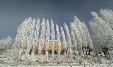 Türkiyədə çaylar və göllər buz bağlayıb