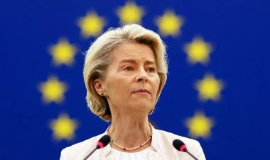Ursula fon der Lyayen korrupsiyada ittiham olunur