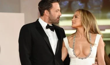 Cennifer Lopez və Ben Afflek boşanmaq üçün müraciət ediblər