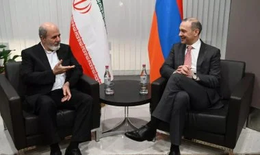 İranın Ali Milli Təhlükəsizlik Şurasının katibi İrəvandadır