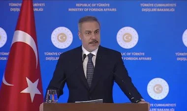 Fidan Fransanın Suriyaya hərbçi göndərmək ehtimalı haqda