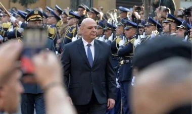 Livan Prezidenti 'Hizbullah"dan tərksilah olmağı tələb edib